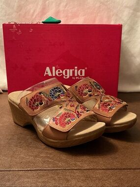 NWT Alegria Linn Cognac Embroidered Leather Comfort Sandals US Sz 7 - 7.5, EU 37